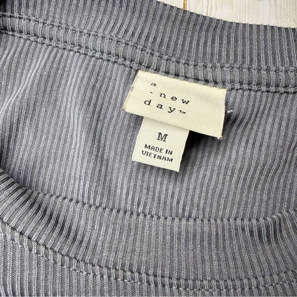 A New Day Women's Long Sleeve Gray Top - Picture 3 of 4